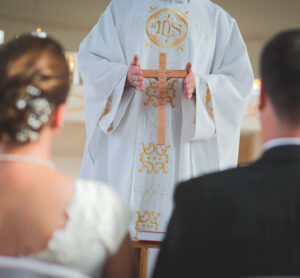 Nulidad Matrimonial Eclesiástica: Proceso Legal y Asesoramiento