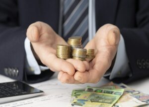 ¿Cuál es el capital mínimo para constituir una sociedad limitada en España?