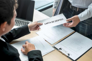 Mentiras en la carta de despido: cómo detectarlas y defender tus derechos