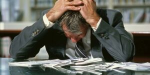 ¿Cuándo cobra el trabajador en un concurso de acreedores? Guía paso a paso desde faltas al pago hasta cobro real